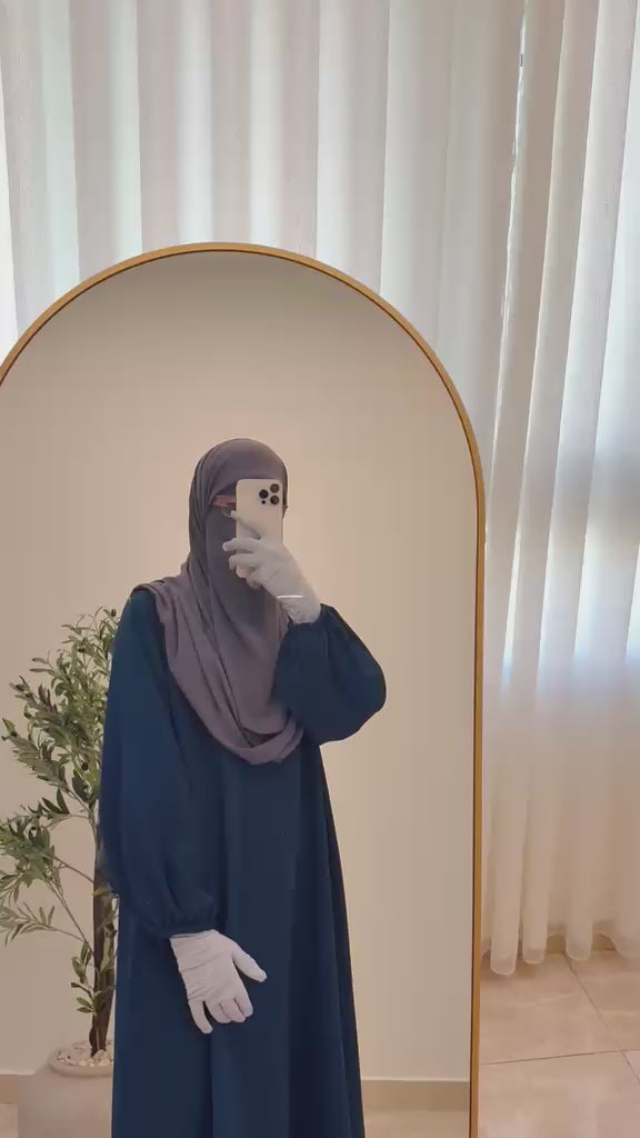 فيديو متغيّر: أزرق غامق / بدون خط · أزرق غامق / مع خط